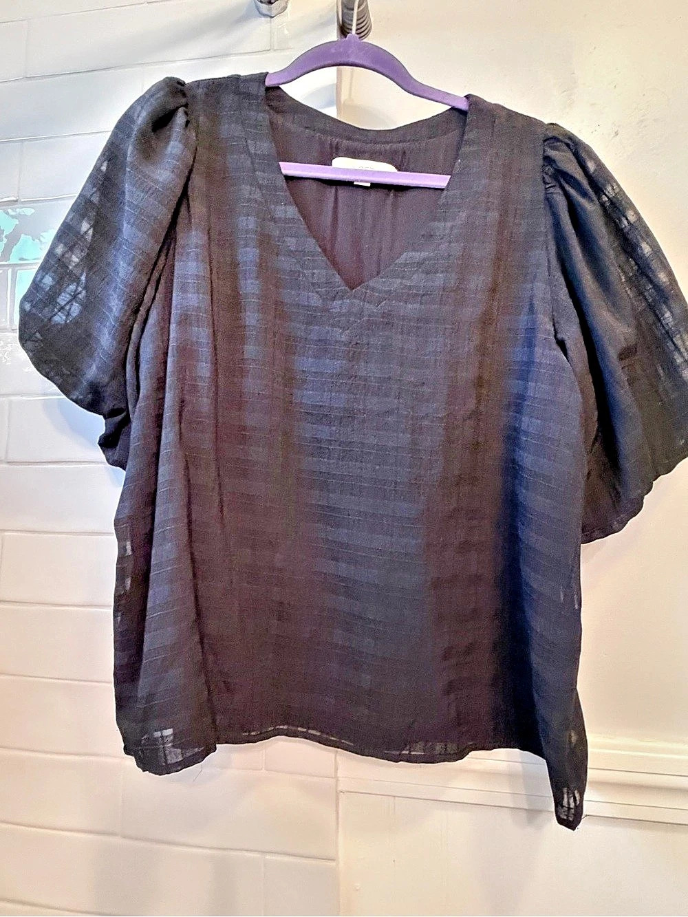 LOFT V-Neck Puff Sleeve Blouse in Black Size XL Petite Like New